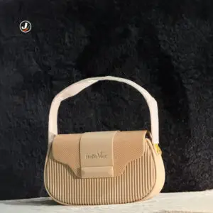 JUNQV690_WHITE